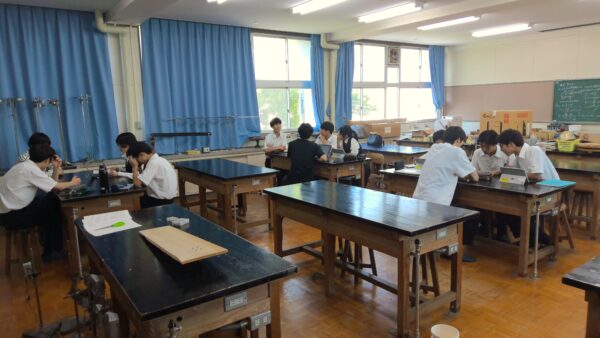 ２年生探究コース「探究Ⅰ」第１回実験指導会を実施しました