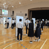 ３年生「探究Ⅱ」成果発表会を英国・ドイツの国姉妹校生徒と共に実施しました